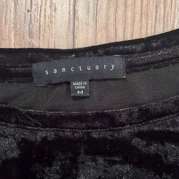 SANCTUARY Woman’s Black Velvet Cold Shoulder Long Sleeve Size Medium - Picture 4 of 5